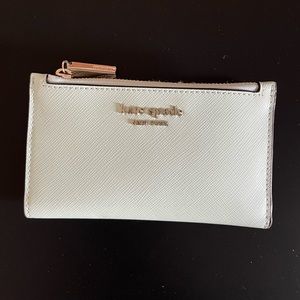 MINT KATE SPADE WALLET